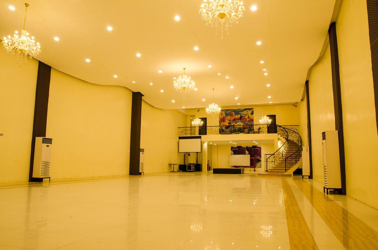 Dreamwave Hotel Ilagan Exterior foto